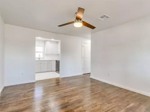 Living - 20831 Navarre, Harrah, OK 73045 photo 3 of 3