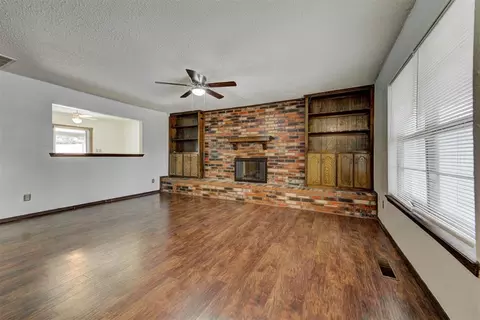 Living - 1613 E Boyd St, Norman, OK 73071 photo 1 of 6