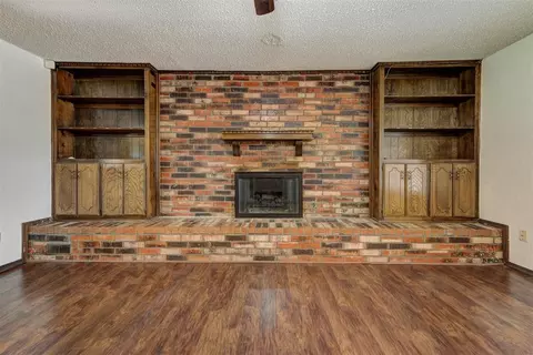 Living - 1613 E Boyd St, Norman, OK 73071 photo 3 of 6