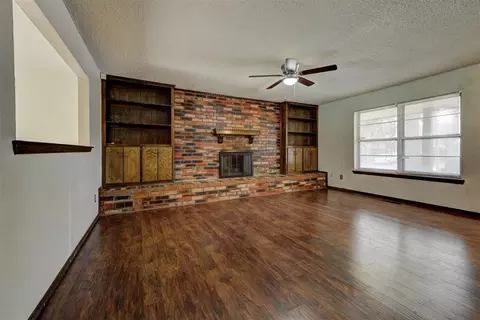 Living - 1613 E Boyd St, Norman, OK 73071 photo 5 of 6