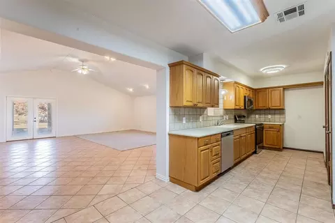 9125 E Tecumseh Rd, Norman, OK 73026 photo 8