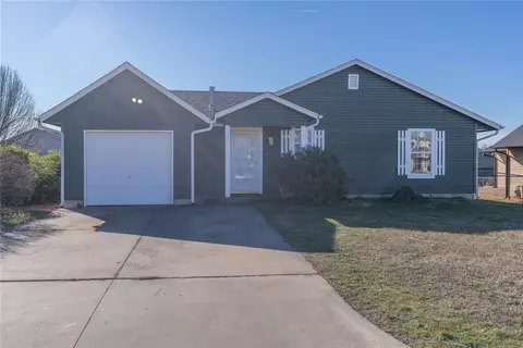 8912 NE 46th St, Spencer, OK 73084