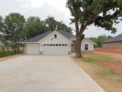 2201 Winter Ridge Rd, Blanchard, OK 73010