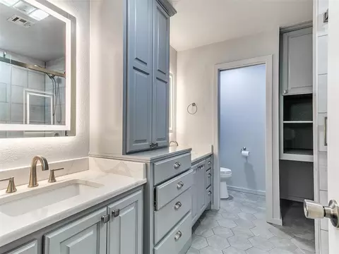 Bath - 36701 Timber Rd, Shawnee, OK 74804 photo 1 of 6