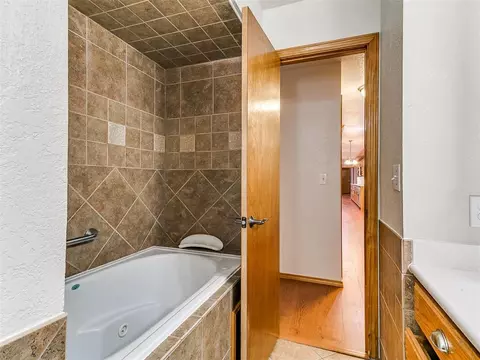 Bath - 36701 Timber Rd, Shawnee, OK 74804 photo 6 of 6