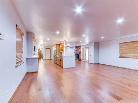 Living - 36701 Timber Rd, Shawnee, OK 74804 photo 5 of 5