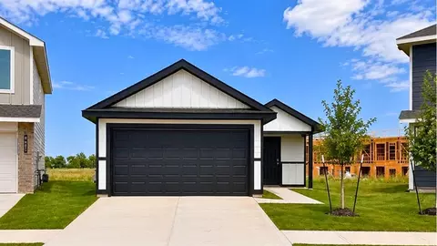 3100 Buffalo Farms Blvd, Oklahoma City, OK 73179