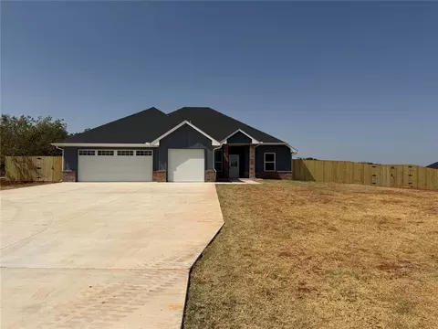 2208 Winter Ridge Rd, Blanchard, OK 73010
