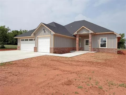 2208 Winter Ridge Rd, Blanchard, OK 73010