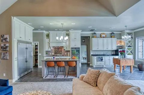Kitchen - 2233 War Eagle Ln, Yukon, OK 73099 photo 1 of 8