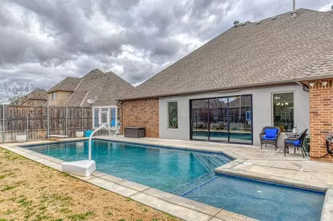 Exterior - 2233 War Eagle Ln, Yukon, OK 73099 photo 3 of 3