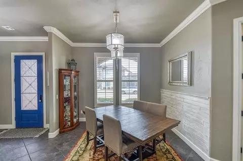 Dining - 2233 War Eagle Ln, Yukon, OK 73099 photo 2 of 2