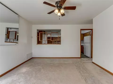 Living - 20851 Silver St, Harrah, OK 73045 photo 1 of 4