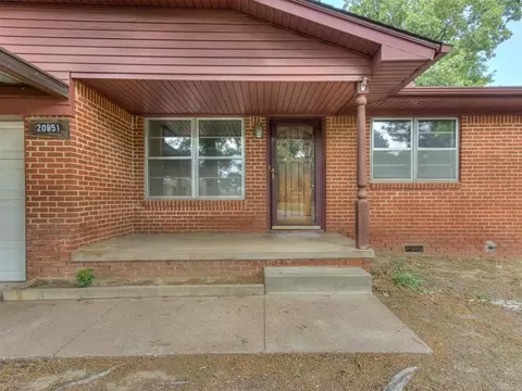 Exterior - 20851 Silver St, Harrah, OK 73045 photo 2 of 5