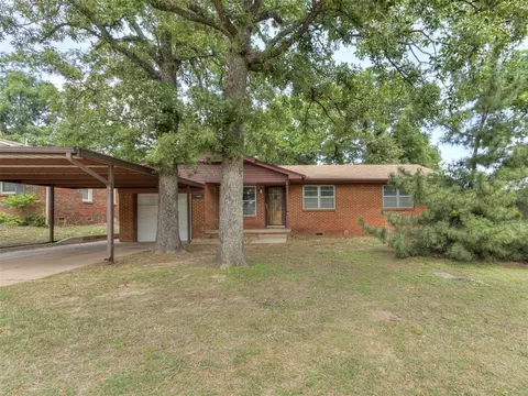 20851 Silver St, Harrah, OK 73045