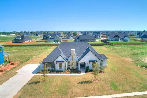2220 NW 227th St, Edmond, OK 73025