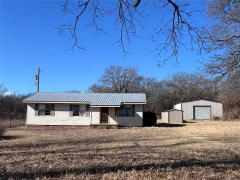 24926 N County Rd #3170, Elmore City, OK 73433