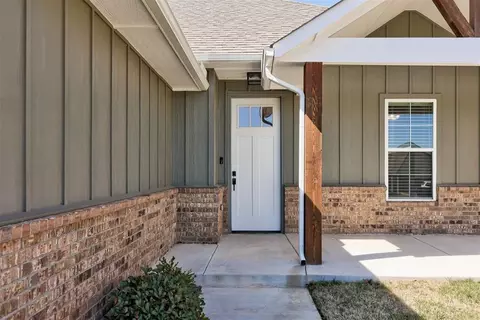 2833 Dalewood Pl, Norman, OK 73071 photo 2