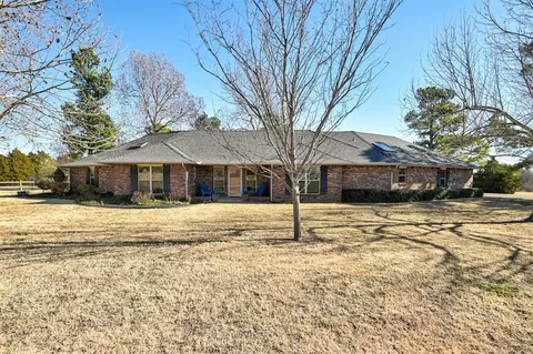 23400 Bob White Dr, Edmond, OK 73025