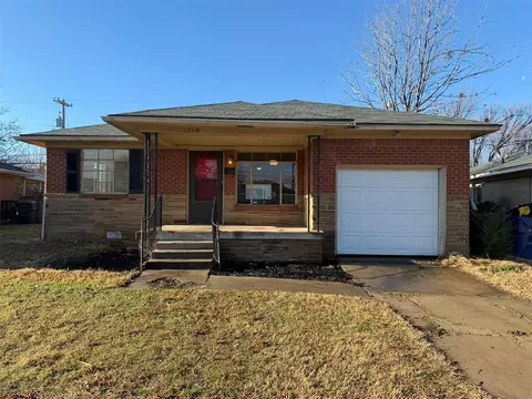 1716 Oxford Way, Oklahoma City, OK 73120