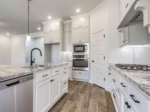 2901 Summit Hollow Cir, Norman, OK 73071 photo 18