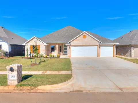 2905 Summit Hollow Cir, Norman, OK 73071