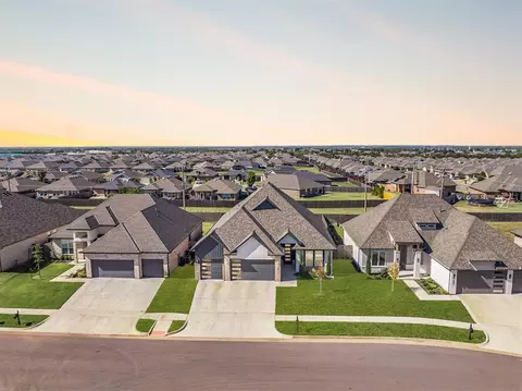 15801 Capri Ln, Edmond, OK 73013