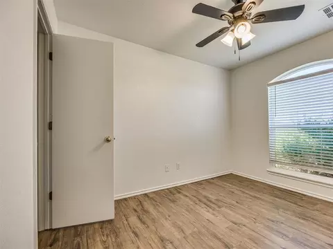 Bedroom - 1925 E View Dr, Norman, OK 73071 photo 5 of 5