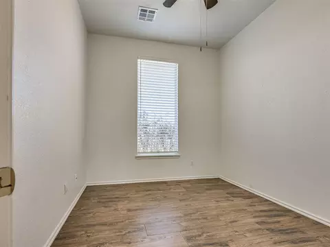 Bedroom - 1925 E View Dr, Norman, OK 73071 photo 3 of 5