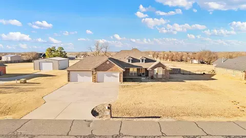 View/Area - 4111 Frontier Ln, Tuttle, OK 73089 photo 1 of 6