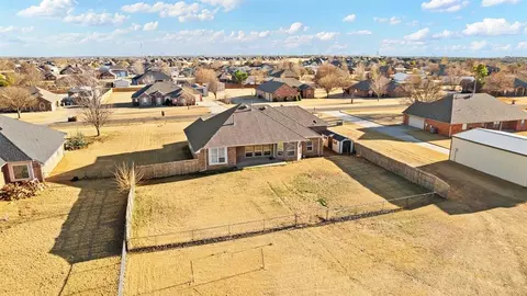 View/Area - 4111 Frontier Ln, Tuttle, OK 73089 photo 3 of 6