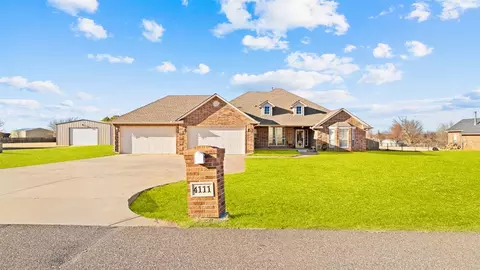 Exterior - 4111 Frontier Ln, Tuttle, OK 73089 photo 2 of 8
