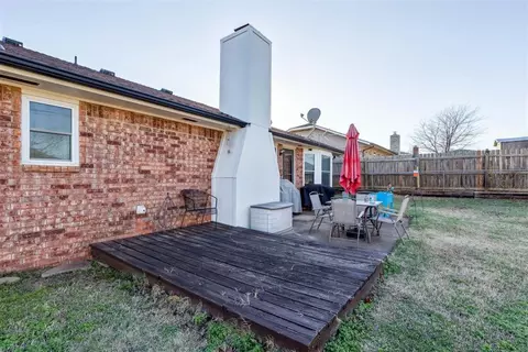 Exterior - 809 Jay Dr, Noble, OK 73068 photo 3 of 6
