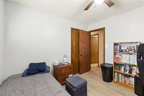 Bedroom - 809 Jay Dr, Noble, OK 73068 photo 5 of 5