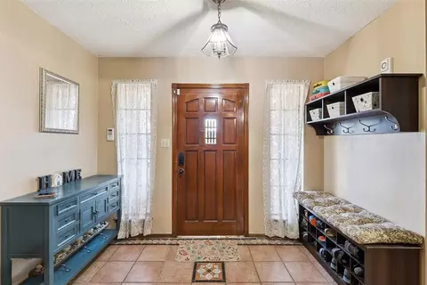 Entry Way - 809 Jay Dr, Noble, OK 73068 photo 1 of 3