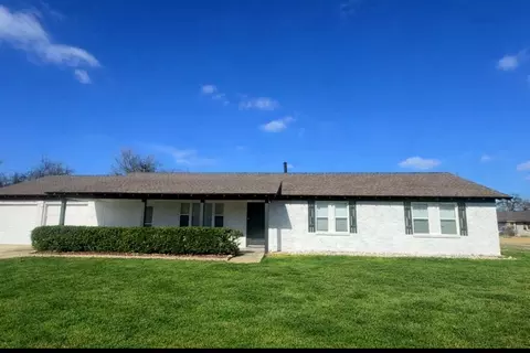 3001 NW 48th St, Oklahoma City, OK 73112