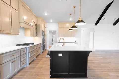 8405 NW 153rd St, Edmond, OK 73013