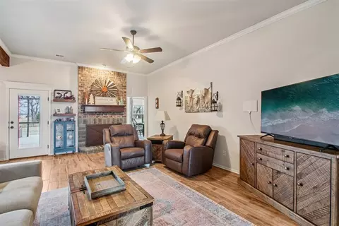 Living - 20301 SE 119th St, Mcloud, OK 74851 photo 2 of 2