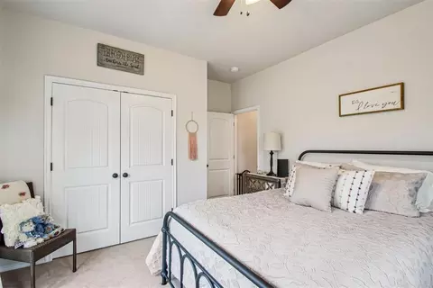 Bedroom - 20301 SE 119th St, Mcloud, OK 74851 photo 6 of 6