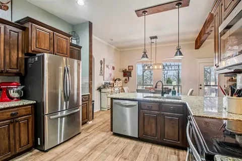 Kitchen - 20301 SE 119th St, Mcloud, OK 74851 photo 3 of 3