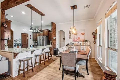 Dining - 20301 SE 119th St, Mcloud, OK 74851 photo 1 of 5