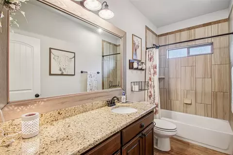Bath - 20301 SE 119th St, Mcloud, OK 74851 photo 3 of 3