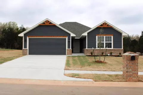 4656 Lincoln Lndg, Harrah, OK 73046