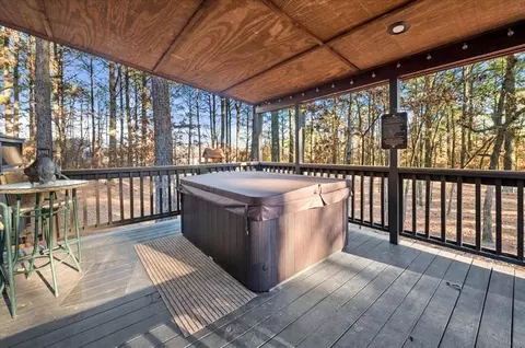 Exterior - 134 Willow Bend Rd, Broken Bow, OK 74728 photo 5 of 9