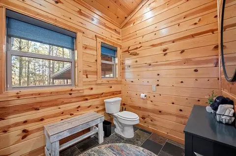 Bath - 134 Willow Bend Rd, Broken Bow, OK 74728 photo 5 of 8