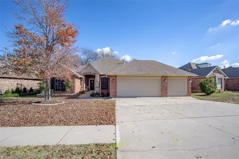 4300 Mackenzie Dr, Moore, OK 73160