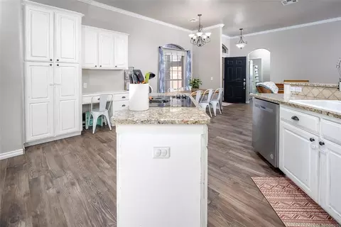 Other - 4300 Mackenzie Dr, Moore, OK 73160 photo 4 of 7
