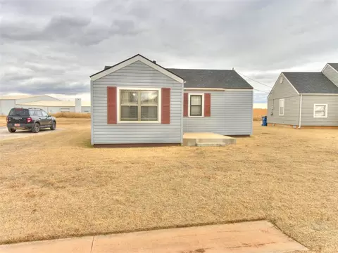 95 W Railroad Ave, Okarche, OK 73762