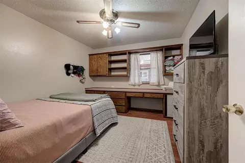Bedroom - 236 E 30th St, Edmond, OK 73013 photo 4 of 4