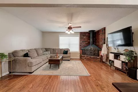 Living - 236 E 30th St, Edmond, OK 73013 photo 1 of 2